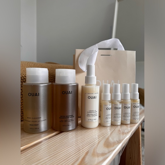 SHAMPOO DETOX 300ml + BODY CLEANSER 300ml + LEAVE IN CONDITIONER 149ml + 4x25ml - Picture 2 of 13